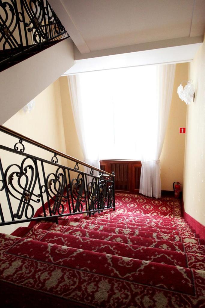 Hotel Płock エクステリア 写真