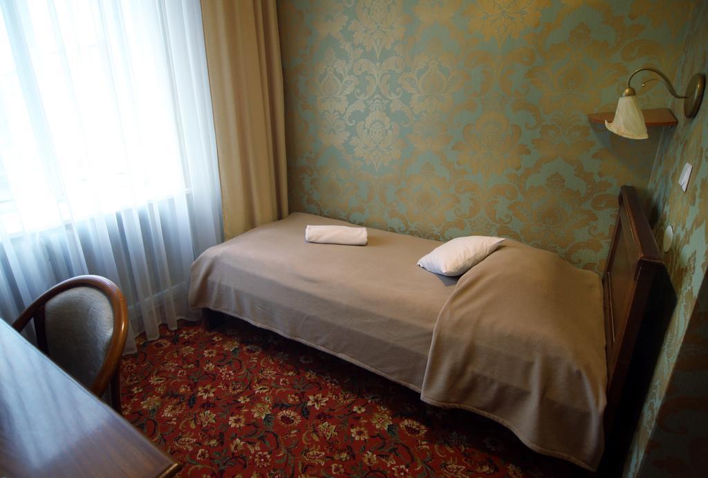 Hotel Płock エクステリア 写真